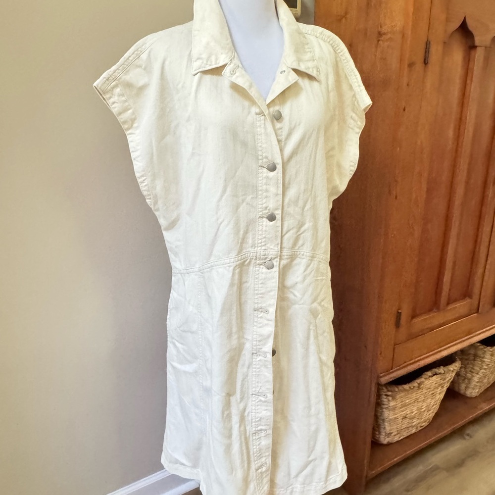 Universal Thread Cream Button-Down Dress